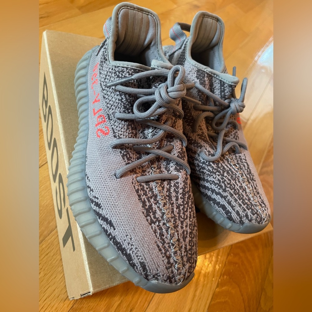 Yeezy Boost 350 V2